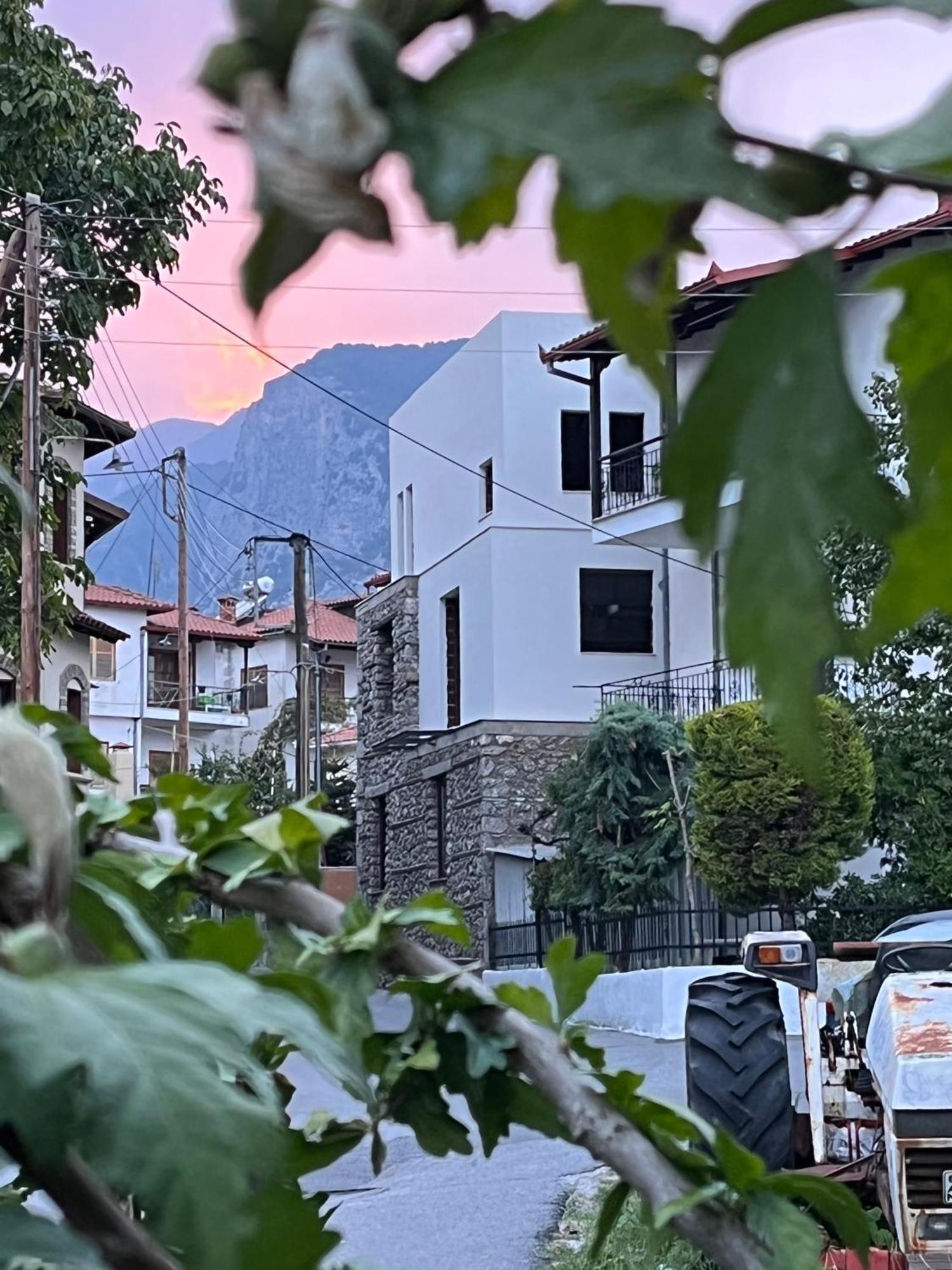 Olympus Stone Lodge Литокорон Екстериор снимка